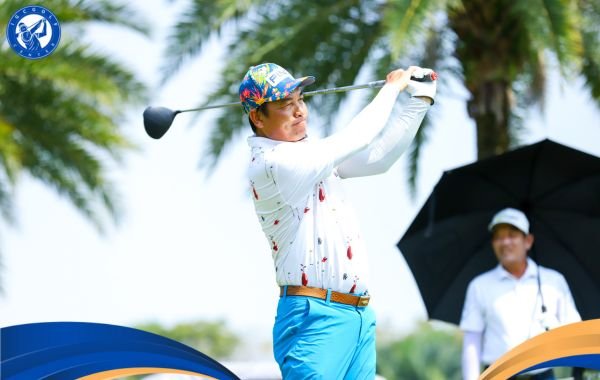Buổi học golf tại Bình Định trên sân gôn