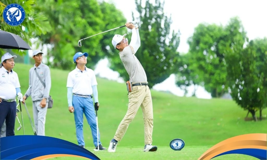 Học viên tham gia chương tringh học tại Trung tâm golf IGC GOLF CENTER