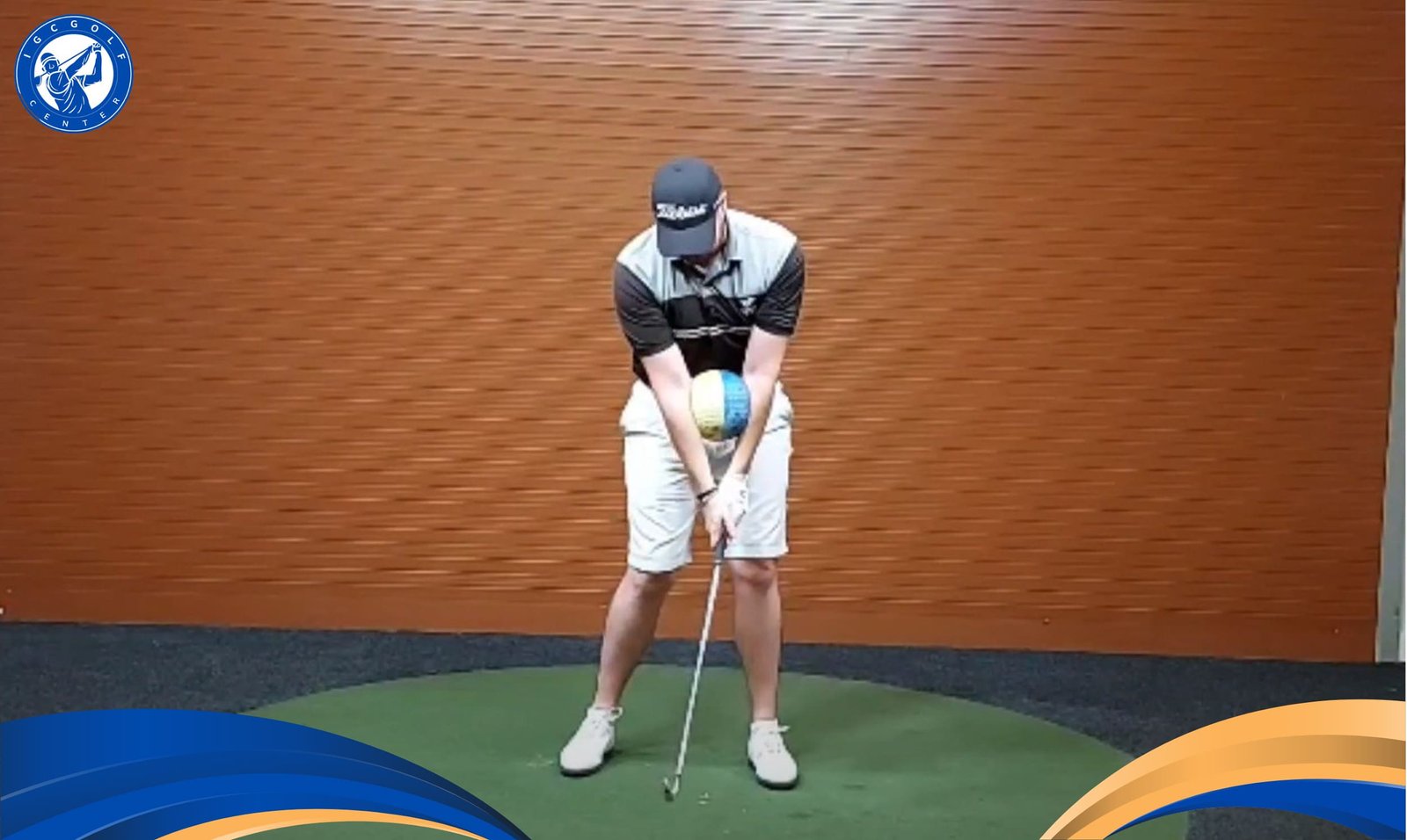 Sử dụng bóng tập golf sửa 