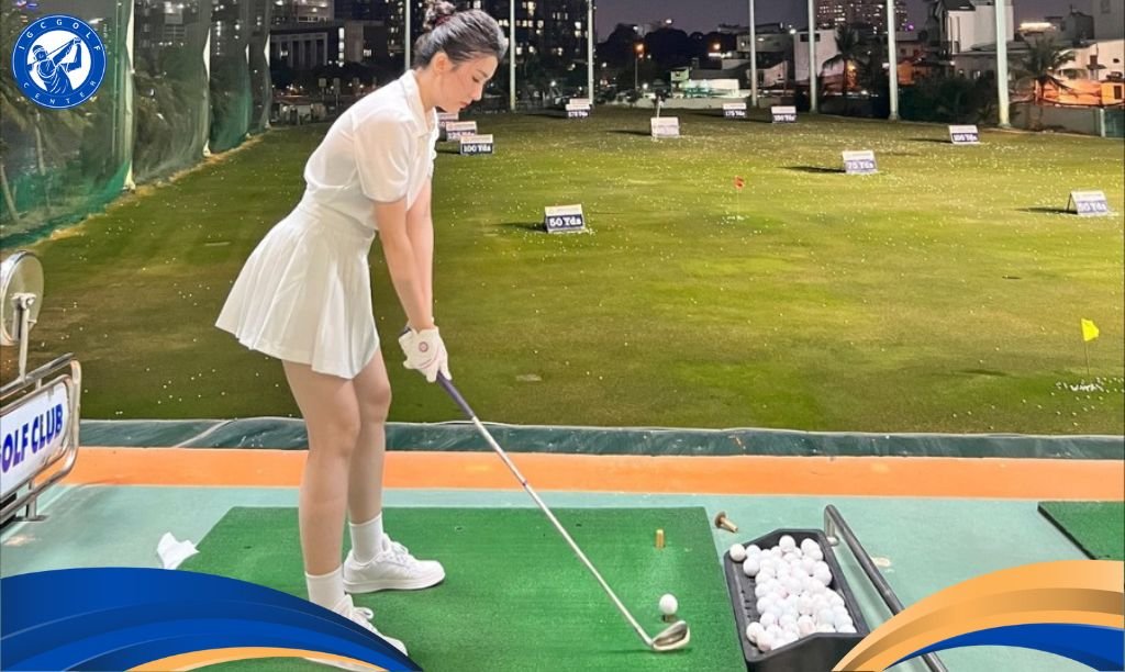 golf putting với hỗ trợ của thiết bị đánh gôn