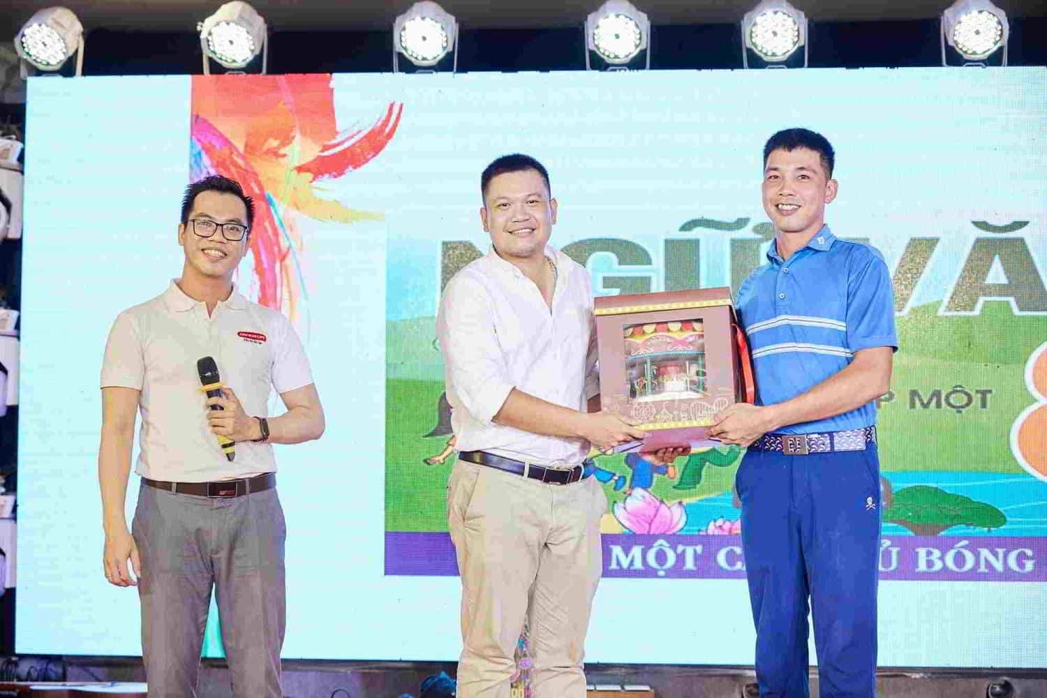 có nên tham gia khóa học golf nhóm 