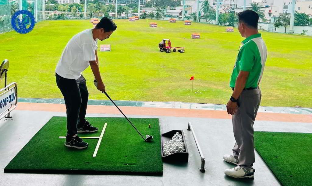khuyến khích sự tiến bộ của học viên 