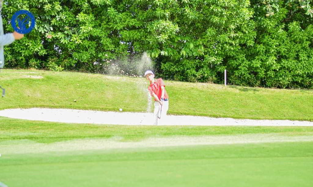Thúc đẩy sự tự tin của trẻ khi chơi Golf 